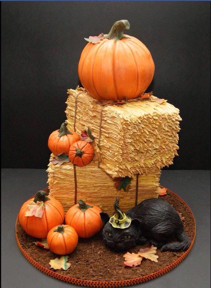 Cutest cake for a Halloween Wedding.