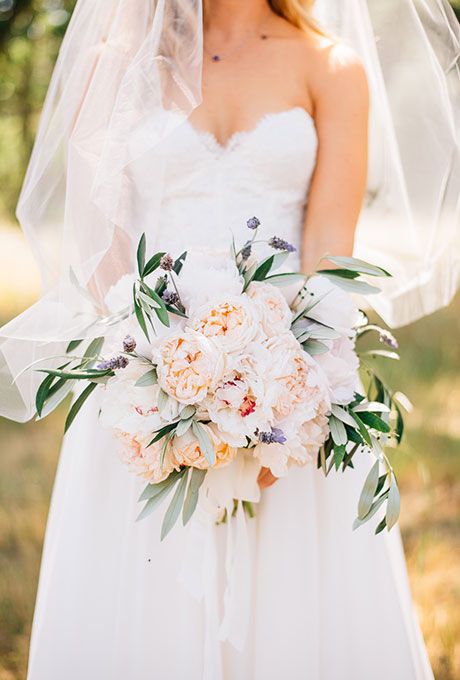 7 Eco-Friendly Bridal Bouquet Ideas